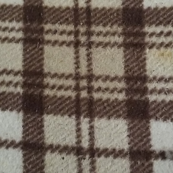 Meet your Posher, Ursula - Picture 1 of 1